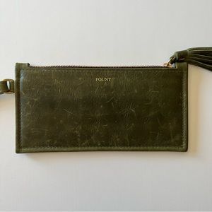 FOUNT LEATHER- THE FINLEY WRISTLET in SAGE